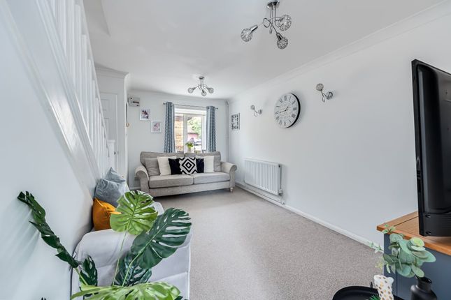 15 Chepstow Drive, Bletchley, Milton Keynes photo 3