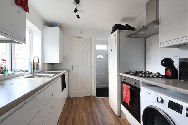 6-bed flat on Tavistock Road, Newcastle upon Tyne, £4,030/mo