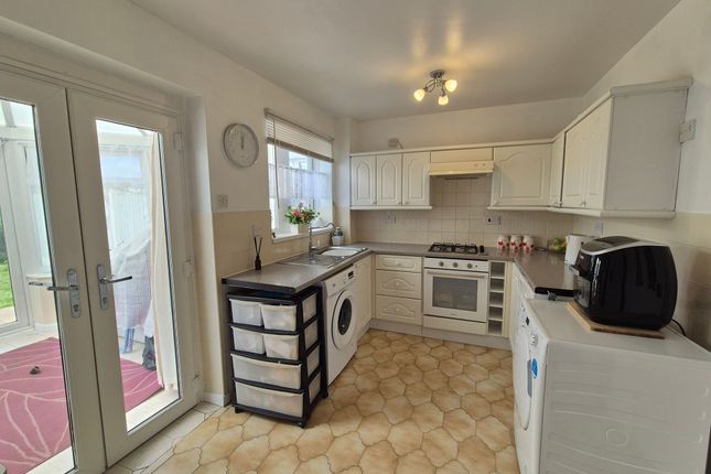 1 Blackett Drive, Coalville photo 2