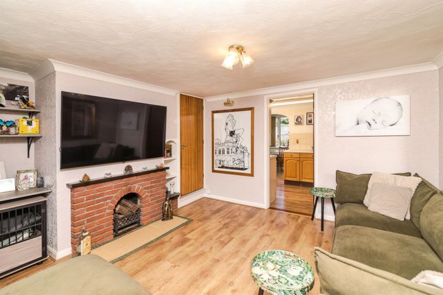 32, The Street, Lowestoft photo 4