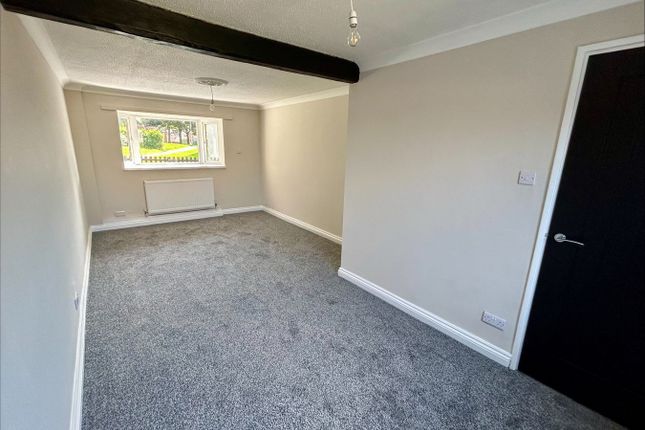 95, Hargrove Avenue, Burnley photo 4