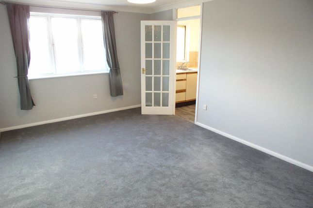 1a, Lindley Road, Walton-On-Thames photo 2
