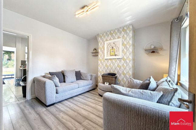 43 Warwick Road, Manchester photo 2