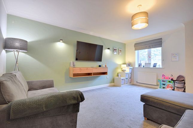 3, WINDING RISE, BRIGHOUSE photo 4
