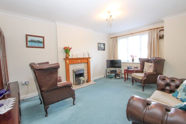 14, Rogers Court, Chipping Sodbury photo 2