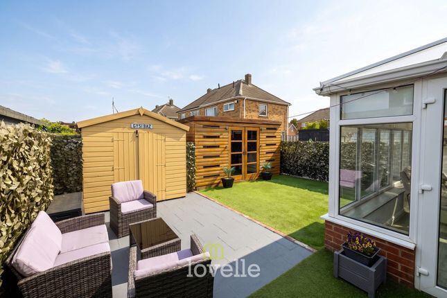 48 Charles Avenue, Grimsby photo 4