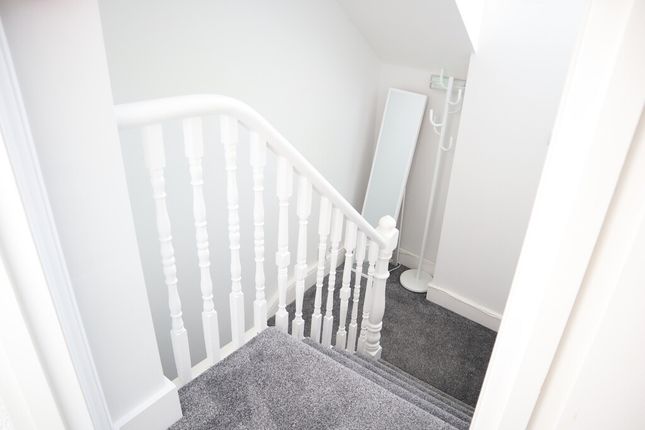 Flat to rent in Nicholson Road, Addiscombe