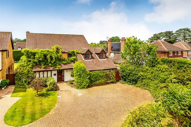 Thumbnail Detached house for sale in Eastwick Road, Great Bookham