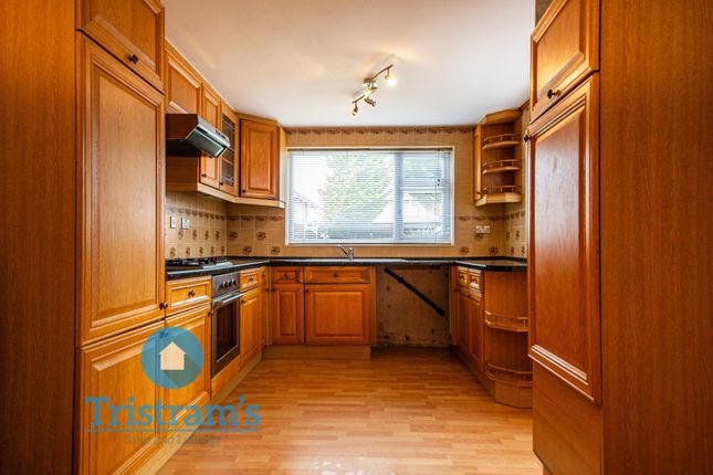 23, Elswick Drive, Nottingham photo 2