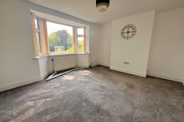 482, Chesterfield photo 2