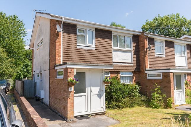 Thumbnail Maisonette to rent in Cumberland Close, Little Chalfont, Amersham