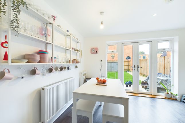 14, Chieftain Street, Bordon photo 4