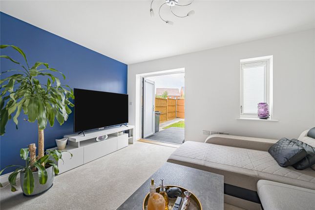 22, Clapperknapper, Ebbsfleet Valley photo 3