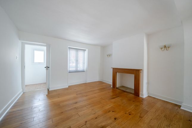34, Victoria Road, Gloucestershire photo 4