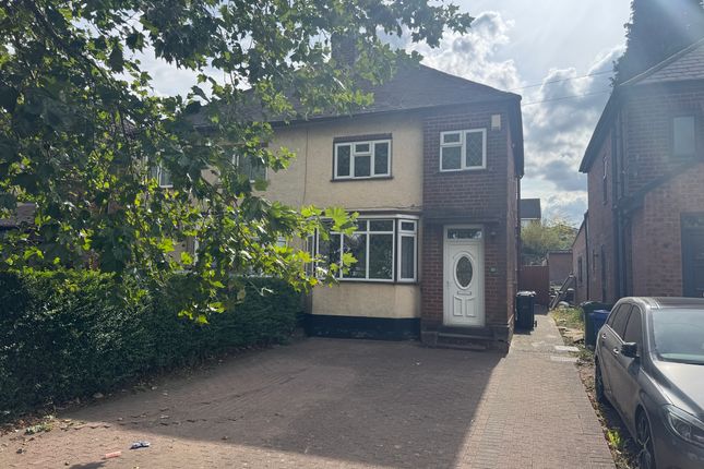 3-bed semi-detached on 323 Birmingham New Road, Dudley, £140,000