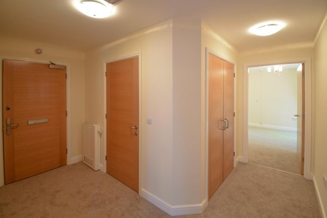 Flat for sale in Margaret Court, Main Street, Tiddington, Stratford-Upon-Avon