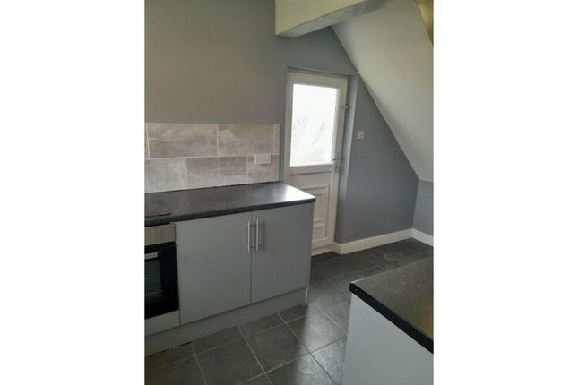 39, Welland Crescent, Barnsley photo 2