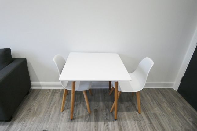 Flat 10, 5, Market Street, Lancashire photo 3