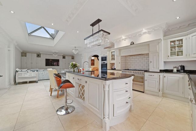 14, Elm Grove, Hornchurch photo 4