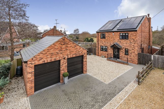 Thumbnail Detached house for sale in Worcester Road, Wyre Piddle, Pershore