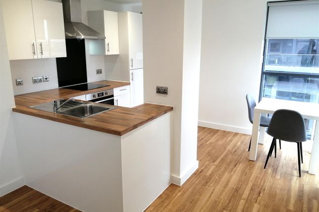 909, Block B, Manchester Waters, 3, Pomona Strand, Manchester photo 3