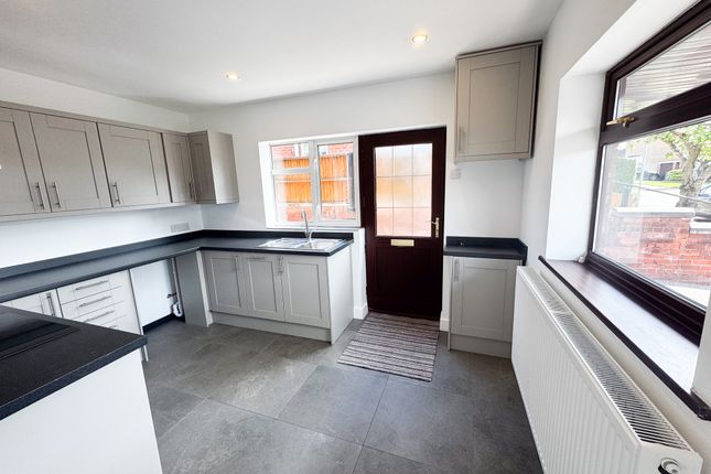 31, Coleridge Road, Stoke-on-Trent photo 2