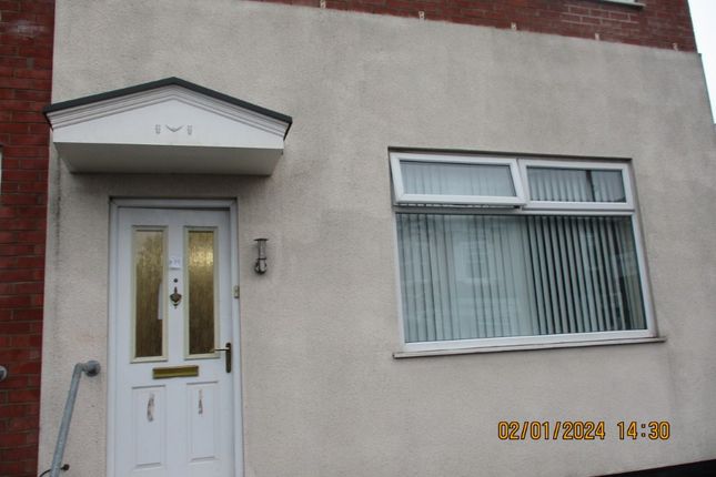 Studio to rent in Station Road, Pendlebury, Swinton, Manchester