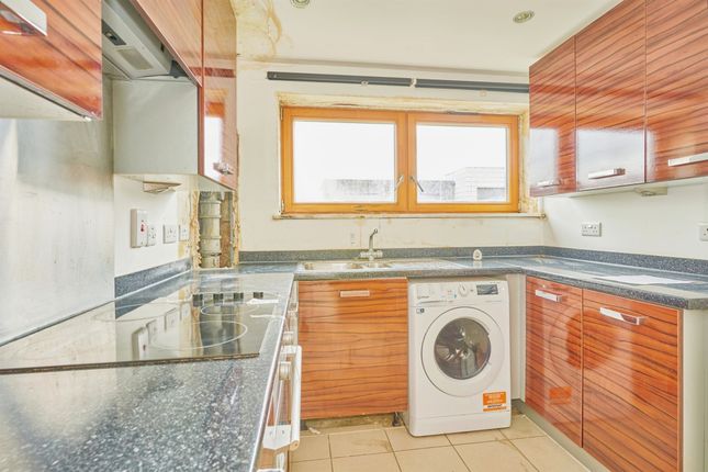 Flat 8, Comstock Court, Atlip Road, Wembley photo 2