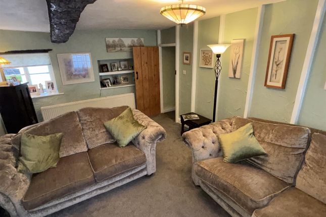 Minstrels Gallery, The Square Ambleside, Cumbria photo 3