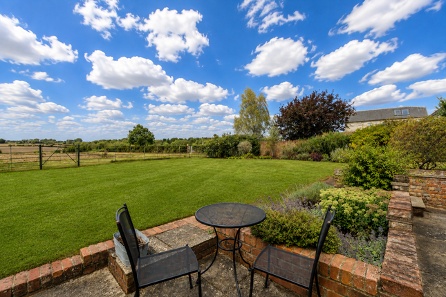 Rowan Cottage, 25 Cannons Lane, Ongar photo 4