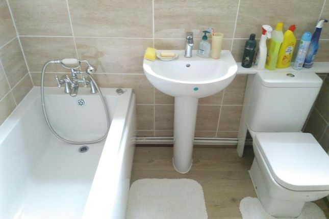 8 Fontmell Close, Coventry photo 2