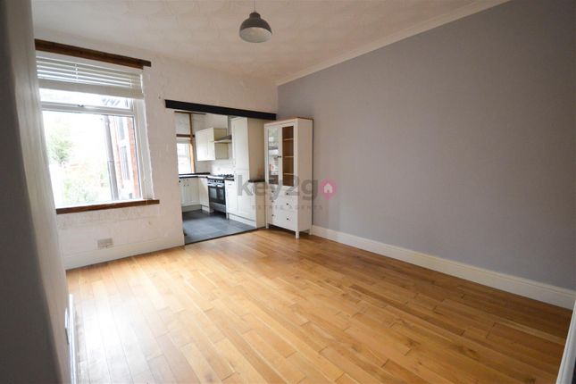 Terraced house to rent in Limpsfield Road, Sheffield