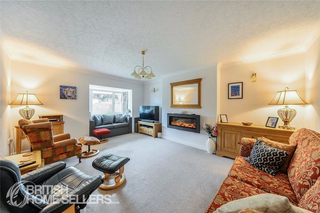4, Cae Ffynnon, Carmarthenshire photo 2