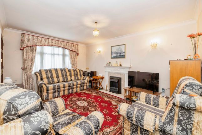 14, Cherchefelle Mews, Stanmore photo 2