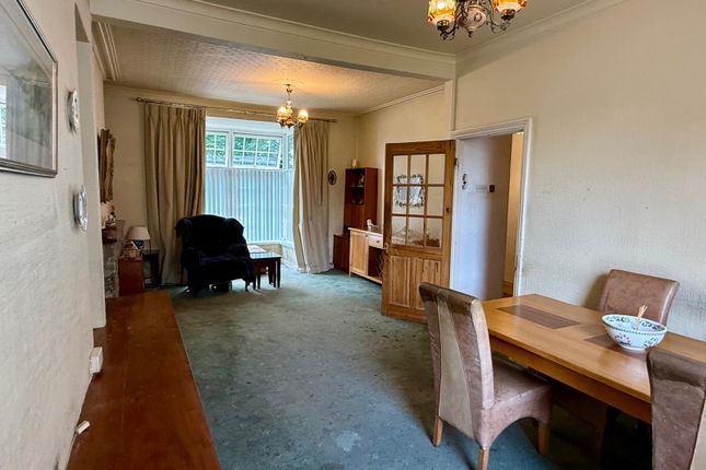 6, Woodlands, Swansea photo 2