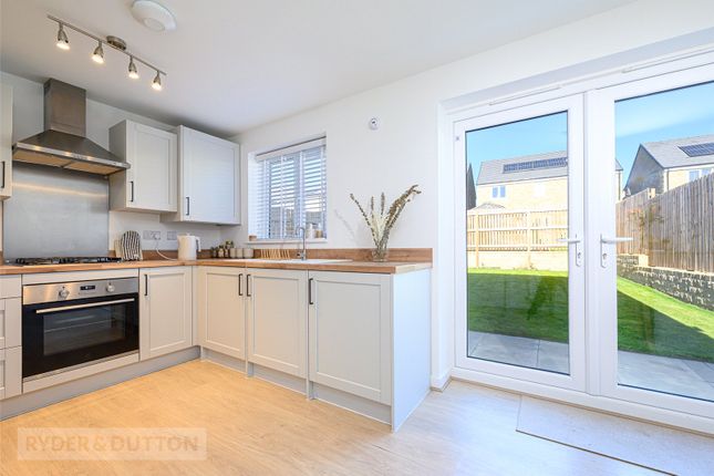 45, Cliffe Hill View, Huddersfield photo 3