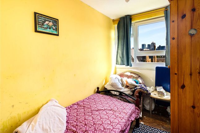 Flat for sale in Treby Street, Bow, London