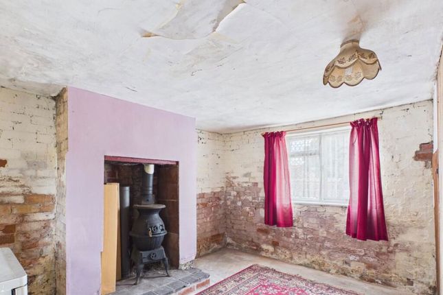 Rose Cottage, Weston Road, Newark photo 3
