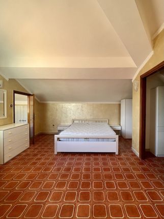 Apartment for sale in L\'aquila, Sulmona, Abruzzo, Aq67039