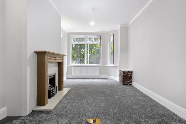 11, Edward Avenue, Manchester photo 3