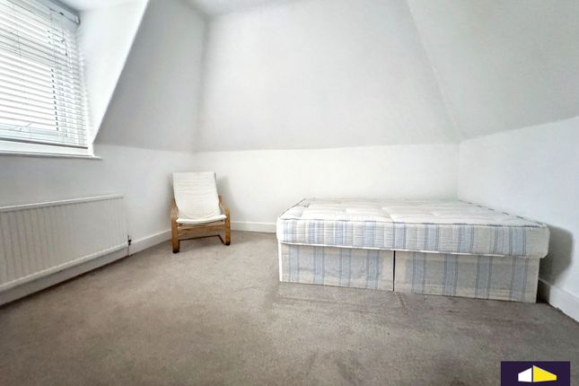 Flat 2, 1 Romola Road, London, London photo 3