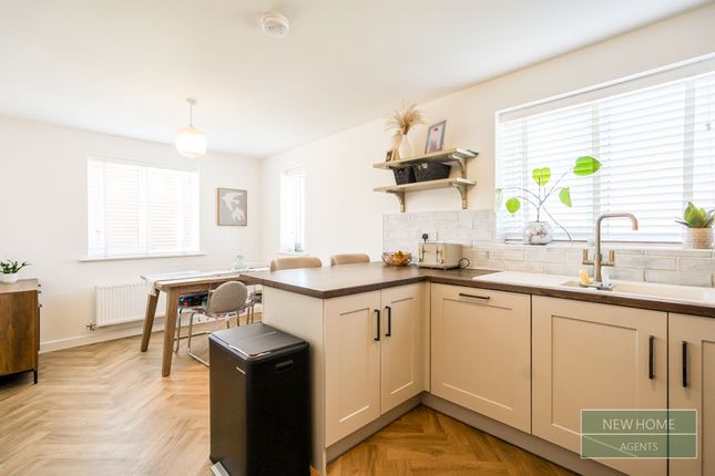 19, Coot Way, Nottingham photo 5