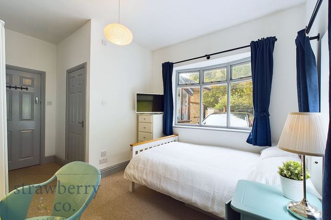 631 Bath Road, Bristol photo 2