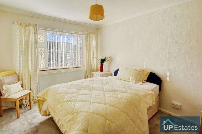 19, Leyland Road, Bulkington photo 4