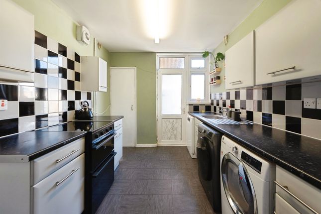 5, St. Johns Road, HAVANT photo 4