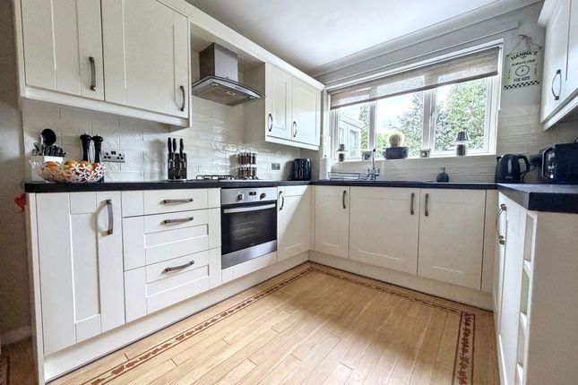 5, Millbeck Grove, Houghton Le Spring photo 3