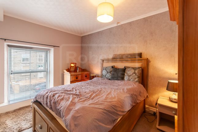 105 Gwilym Road, Swansea photo 4