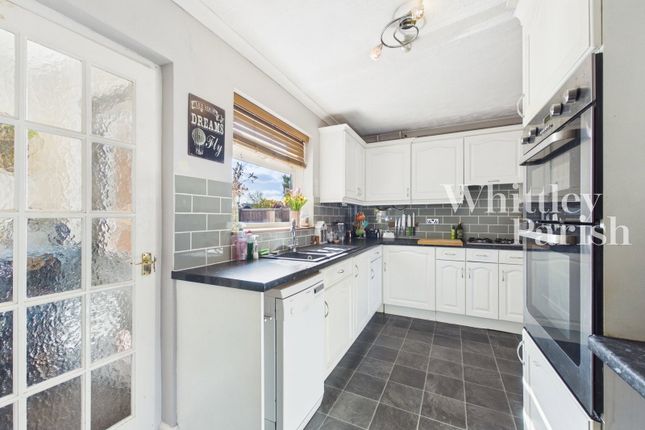 8, Jubilee Avenue, Norwich photo 4