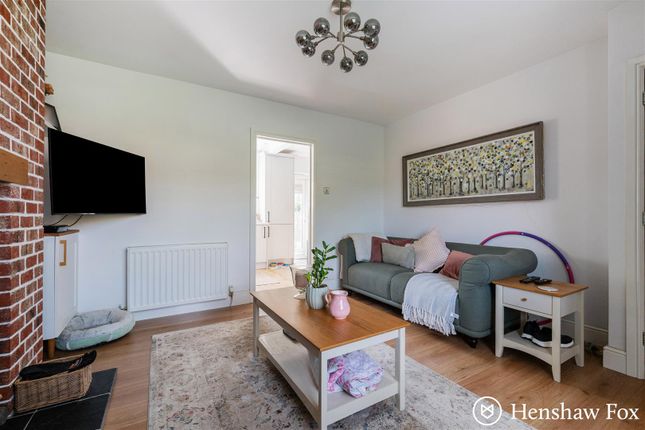 24, Malmesbury Road, Romsey photo 4