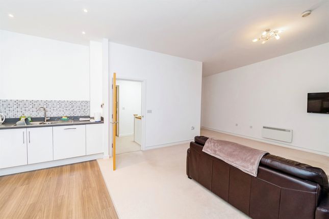 Penthouse for sale in College Street, Southampton